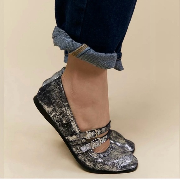 NWB Free People Silver Gemini Ballet Flats- Size 7 - Picture 2 of 9